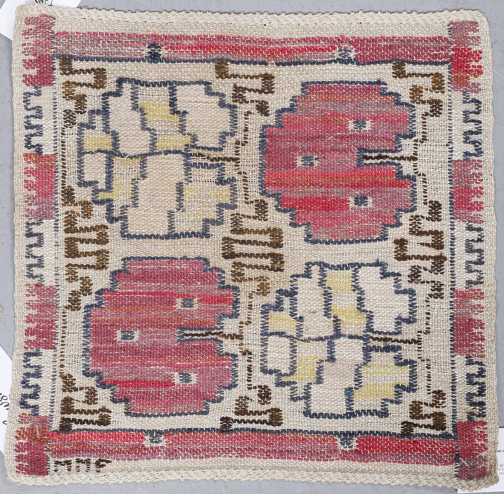 Märta Måås-Fjetterström, a textile, "Grodblad röd", flat weave, ca 38,5 x 38 cm, signed MMF.
