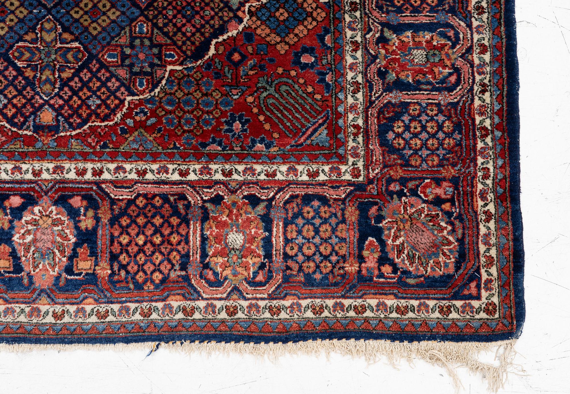 An antique Joshagan, Central Persia, c. 205 x 135 cm.