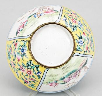 SKÅL, emalj på koppar, Kina, 1700/1800.-tal.