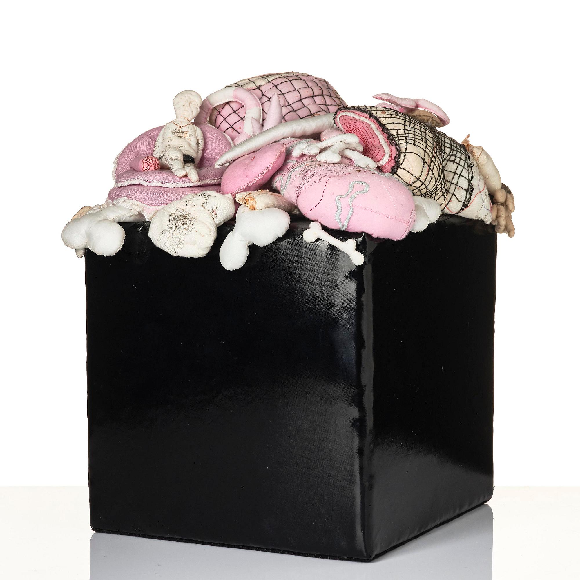 Märit Runsten, "Meat Monument".