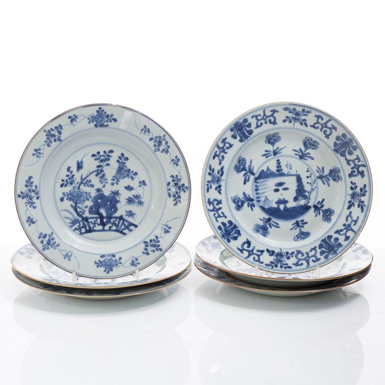 Tallrikar, 10 stycken, porslin. Qingdynastin, 1700--tal.