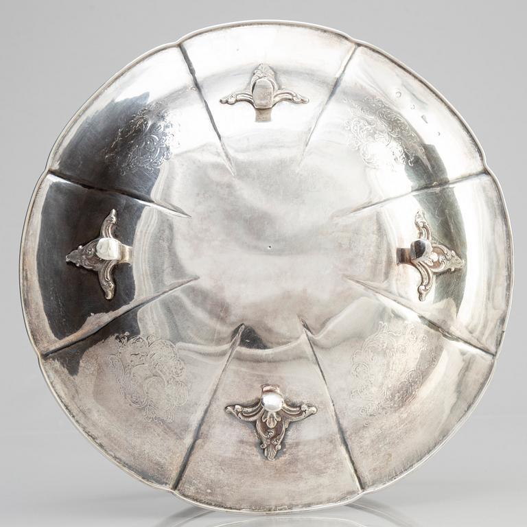 A Danish Silver Bowl, mark of Samuel Jacob Nicolai Prahl, Copenhagen 1851.