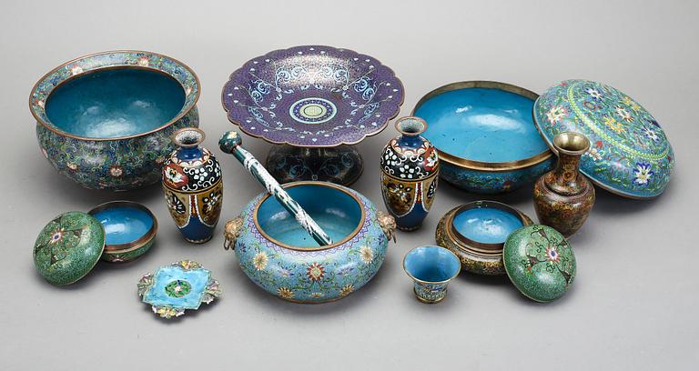 PARTI CLOISONNÉ, 13 delar, 1800/1900-tal.