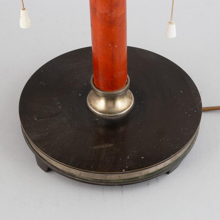 BORDSLAMPA, funkis, 1900-talets första hälft.