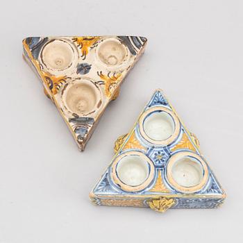 A set of two faiance spice holders, propably Italy 18/19th century.