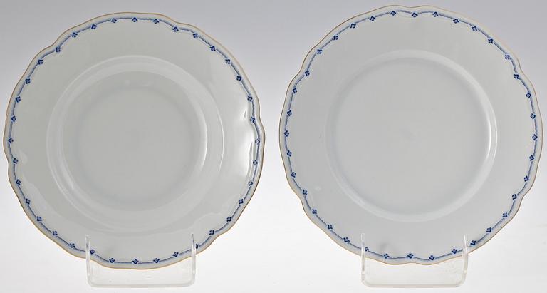 MATSERVIS, 58 delar, porslin, Alt Schönwald, Tyskland, 1900-talets andra hälft.