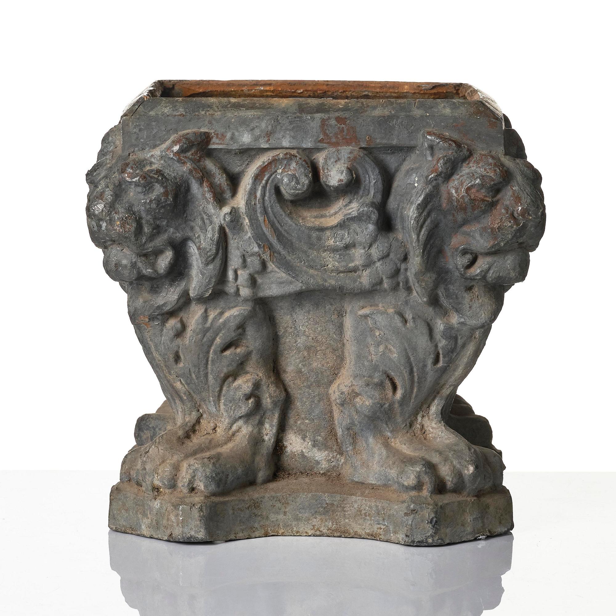 A presumably English lead planter, 19th century.
