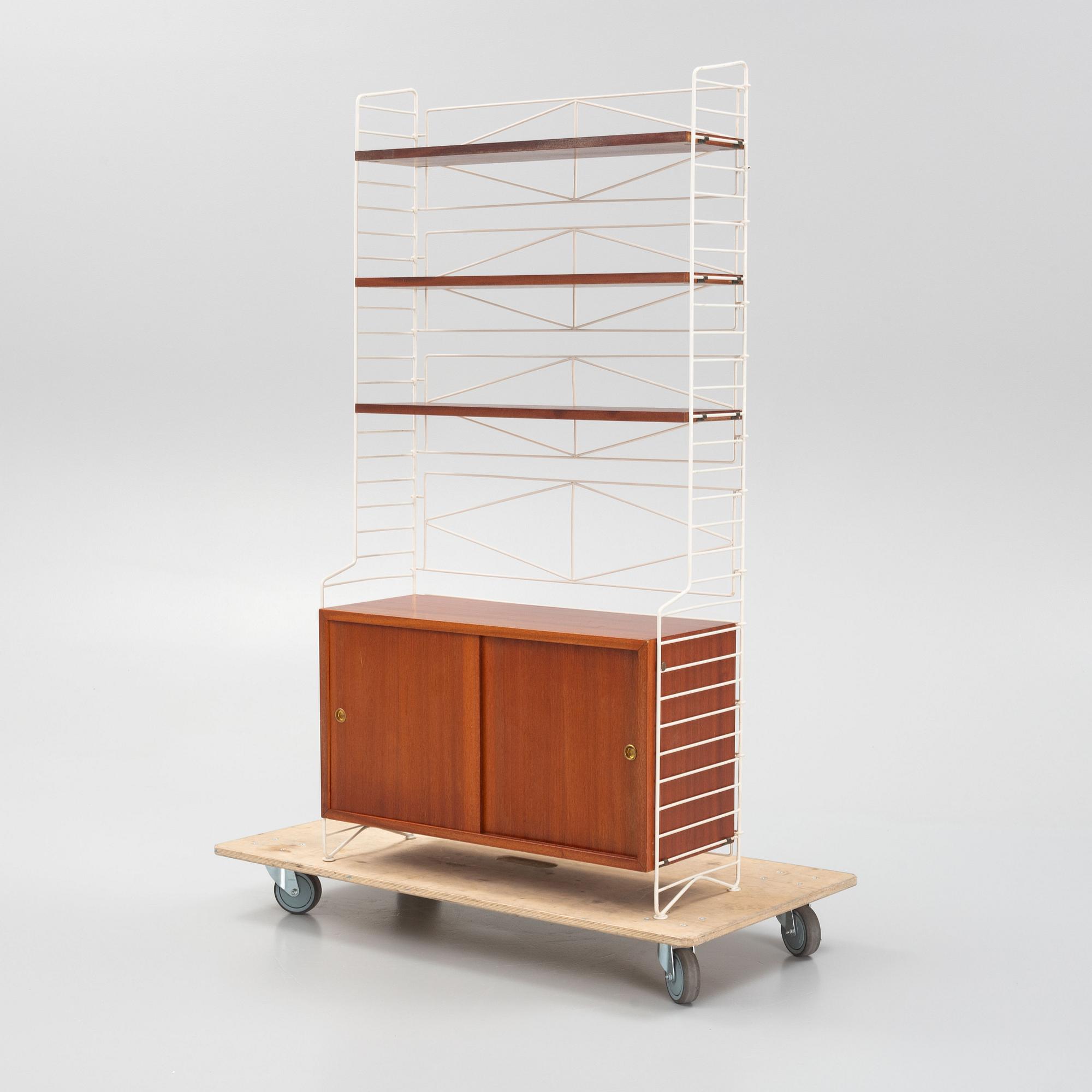 Bokhylla, String-modell, 1900-talets mitt.