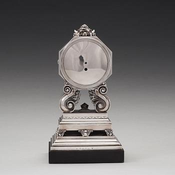 Johan Rohde, A Johan Rohde sterling silver mantel clock by Georg Jensen, Copenhagen 1925-33, model 333.