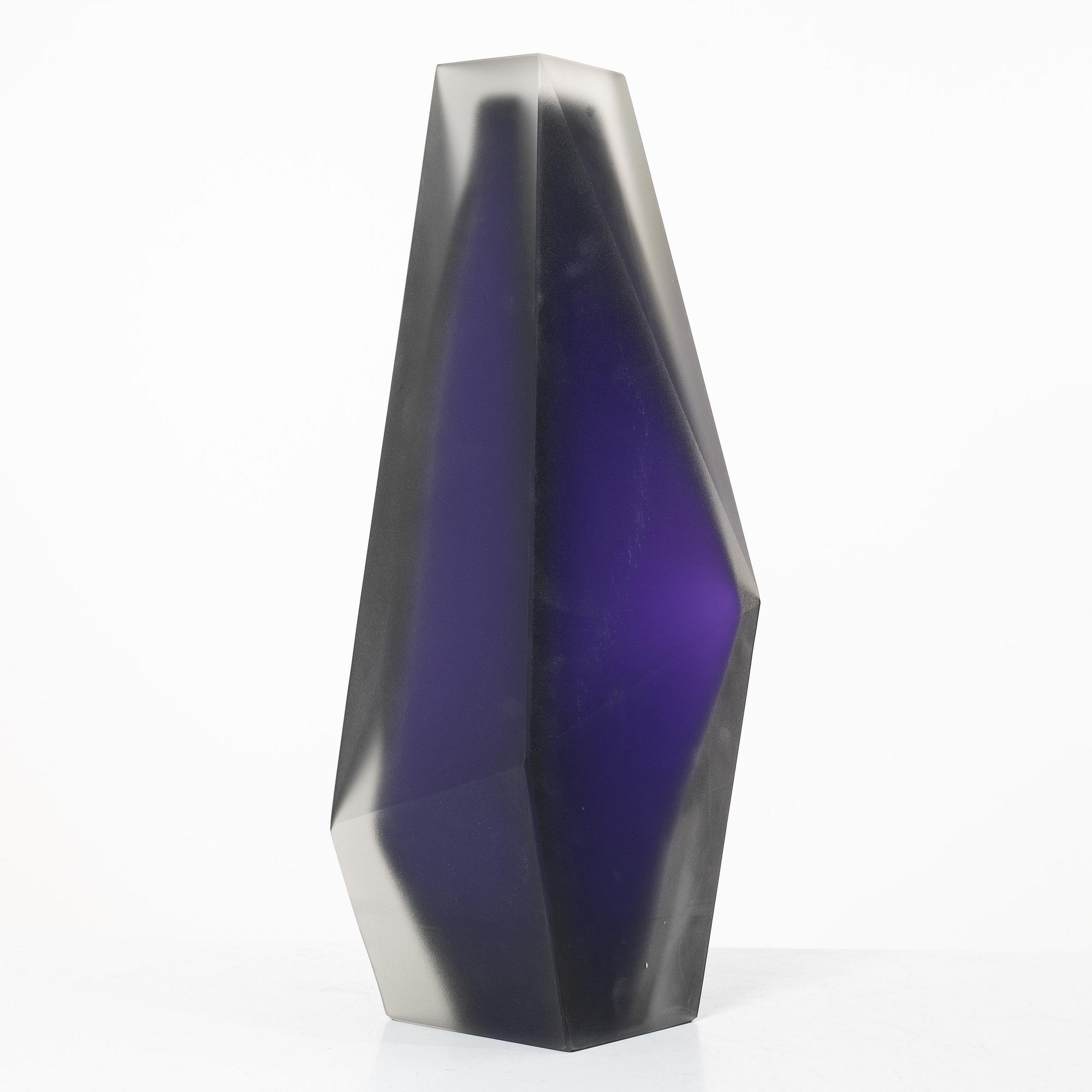 Lena Bergström, Sculpture, glass, "Skyscraper one New York", Kosta Boda, 2023.