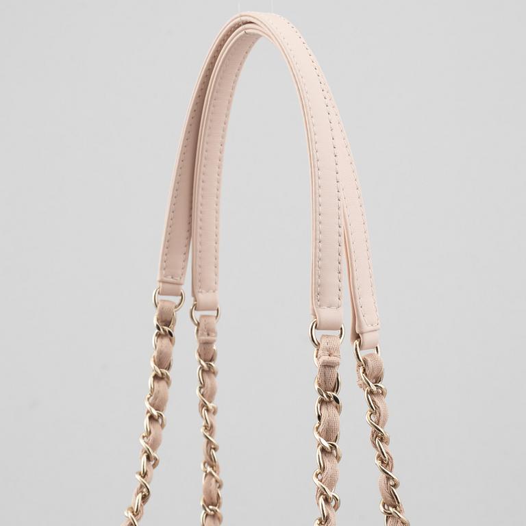 Chanel, "Deauville" Shopping tote, 2020.