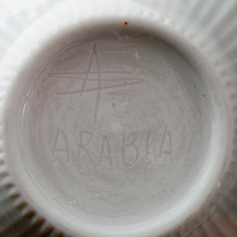 SKÅL, porslin, Aune Siimes, Arabia, signeringen ristad i godset.