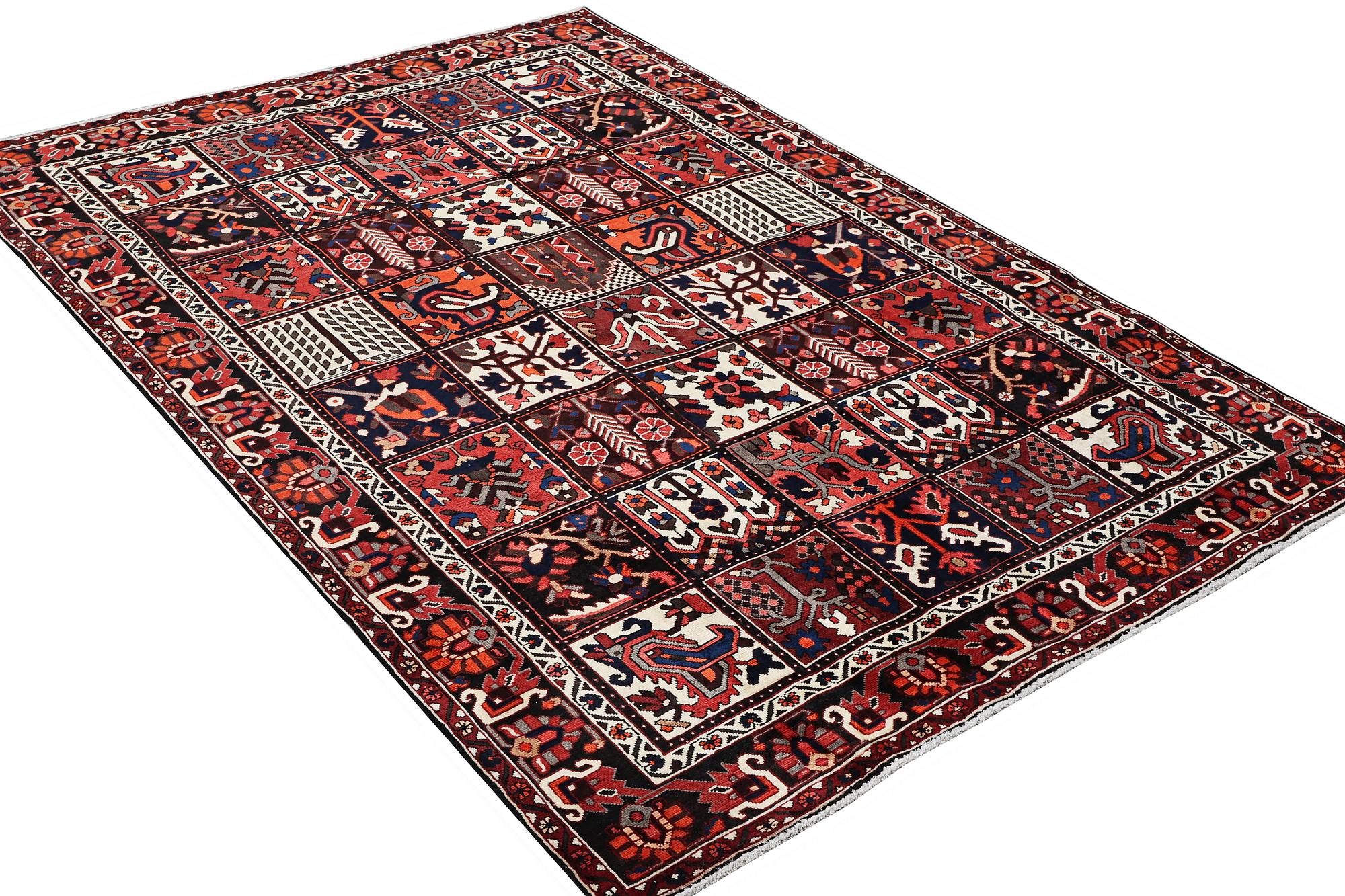 A Bakhtiari carpet, c. 308 x 205 cm.