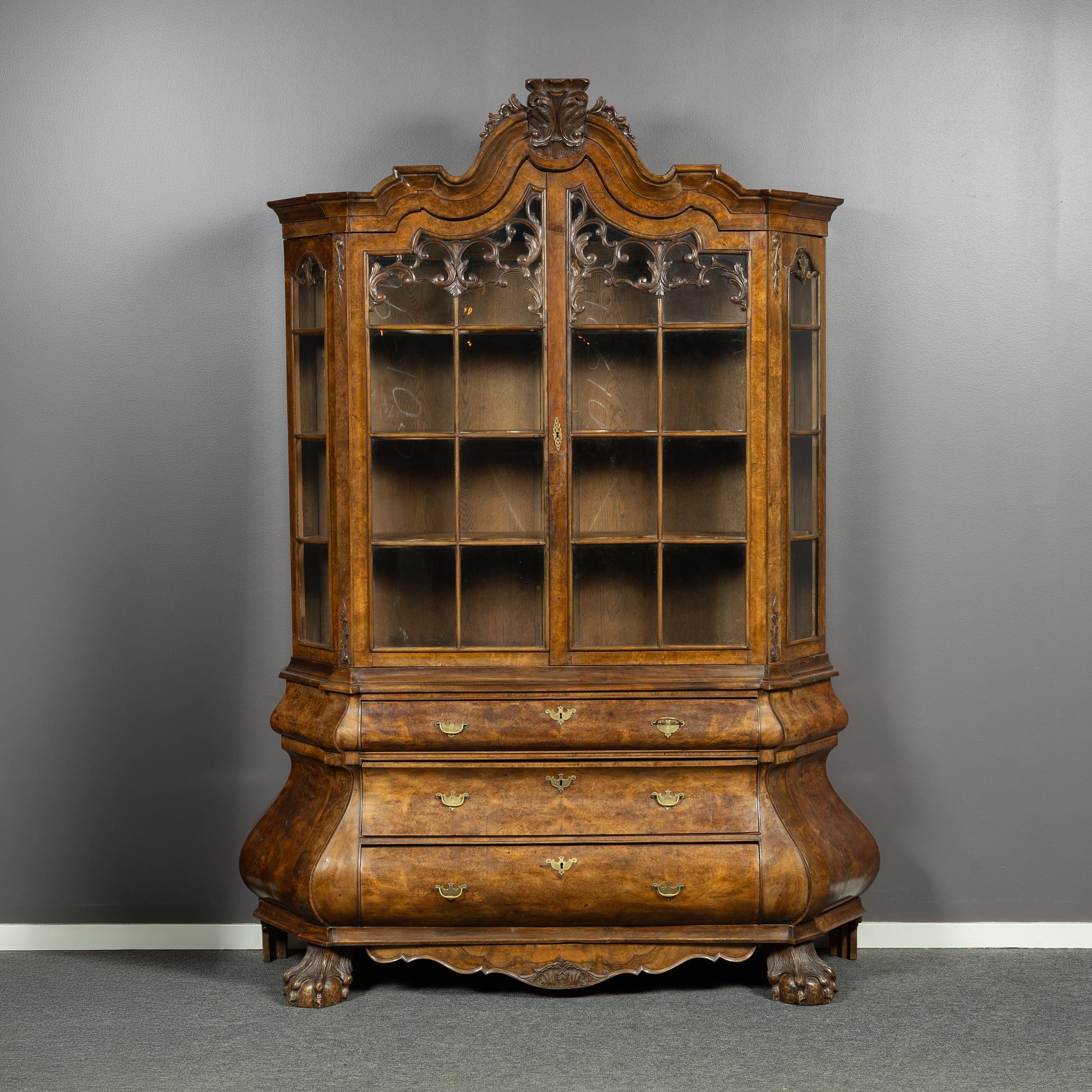 Vitrinskåp, Holland, 1800-tal.