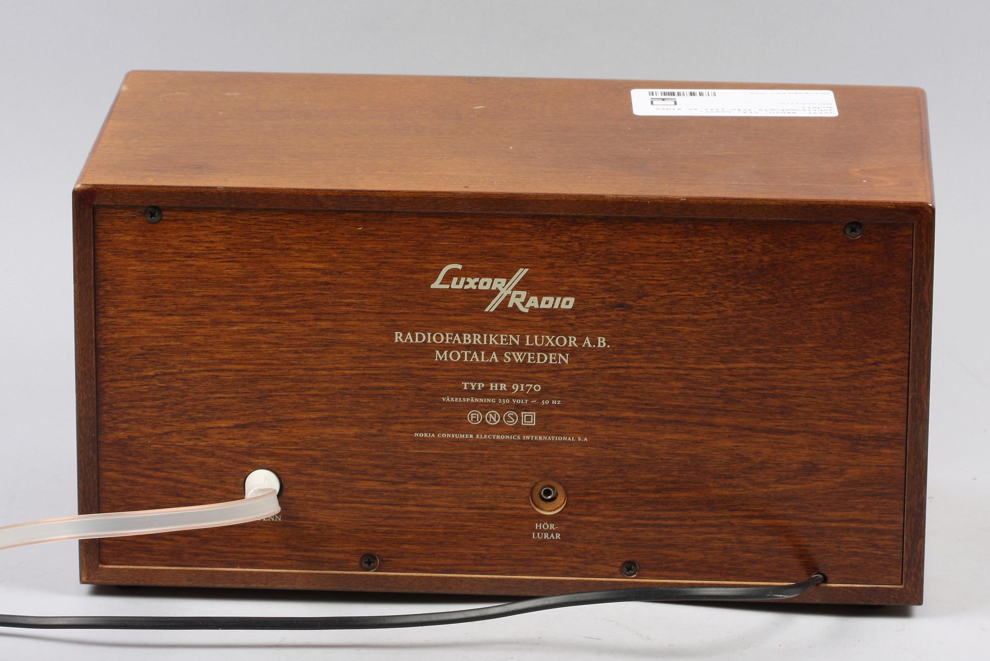 RADIO, trä, Luxor, jubileumskopia från 1993 av äldre modell.
