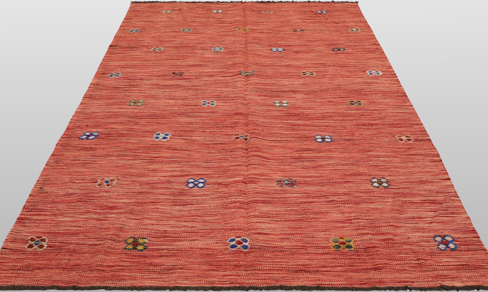 A Kelim carpet, 246 x 170 cm.
