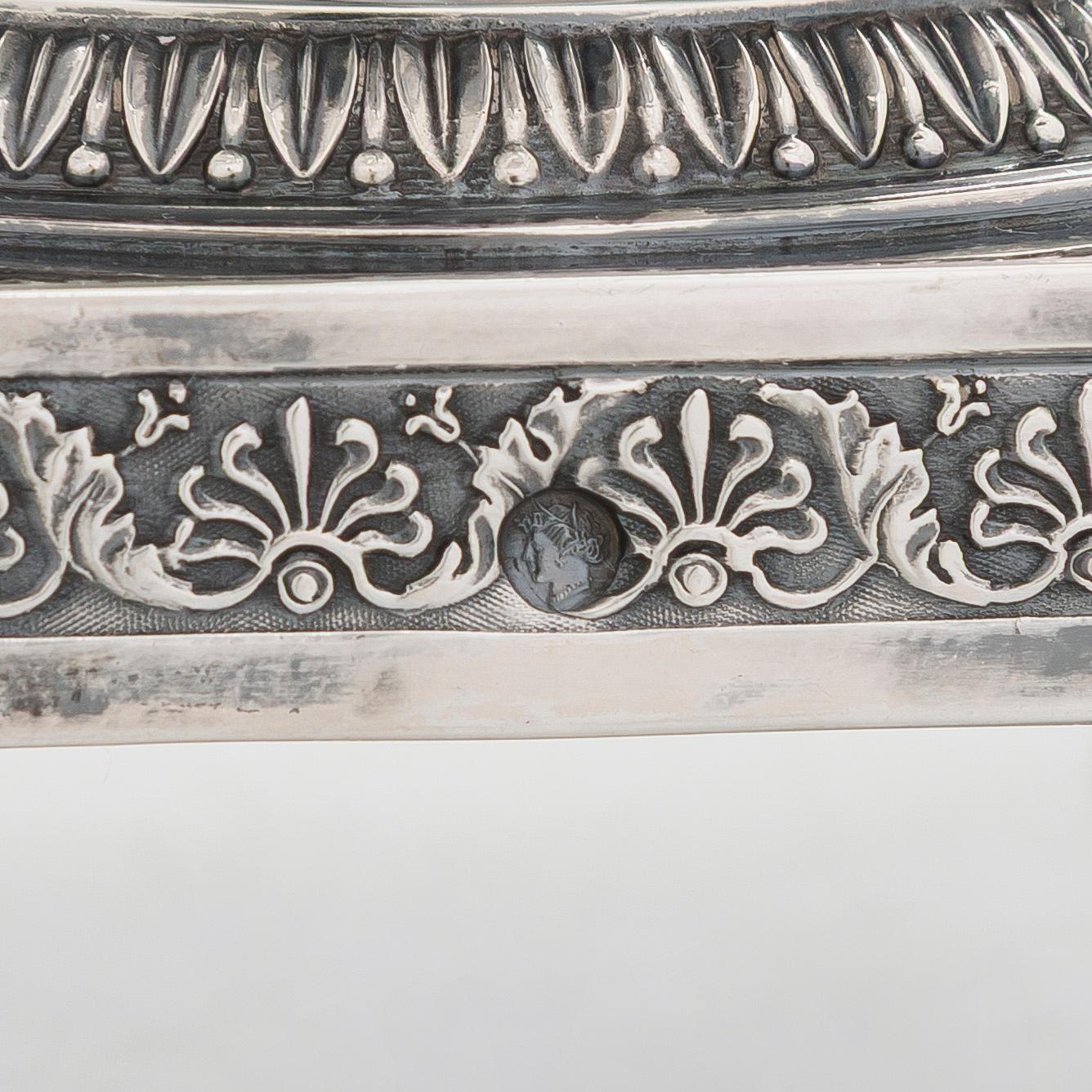 Louis Manant, genombruten skål, silver, Paris 1819-1838.