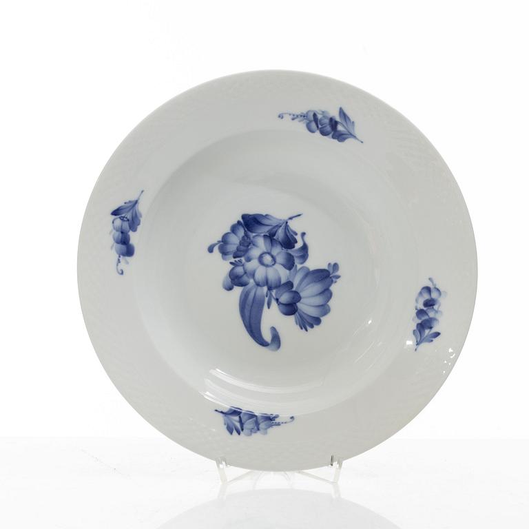 An 85-piece "Blå Blomst' porcelain dinner and cofee service, Royal Copenhagen, Denmark.