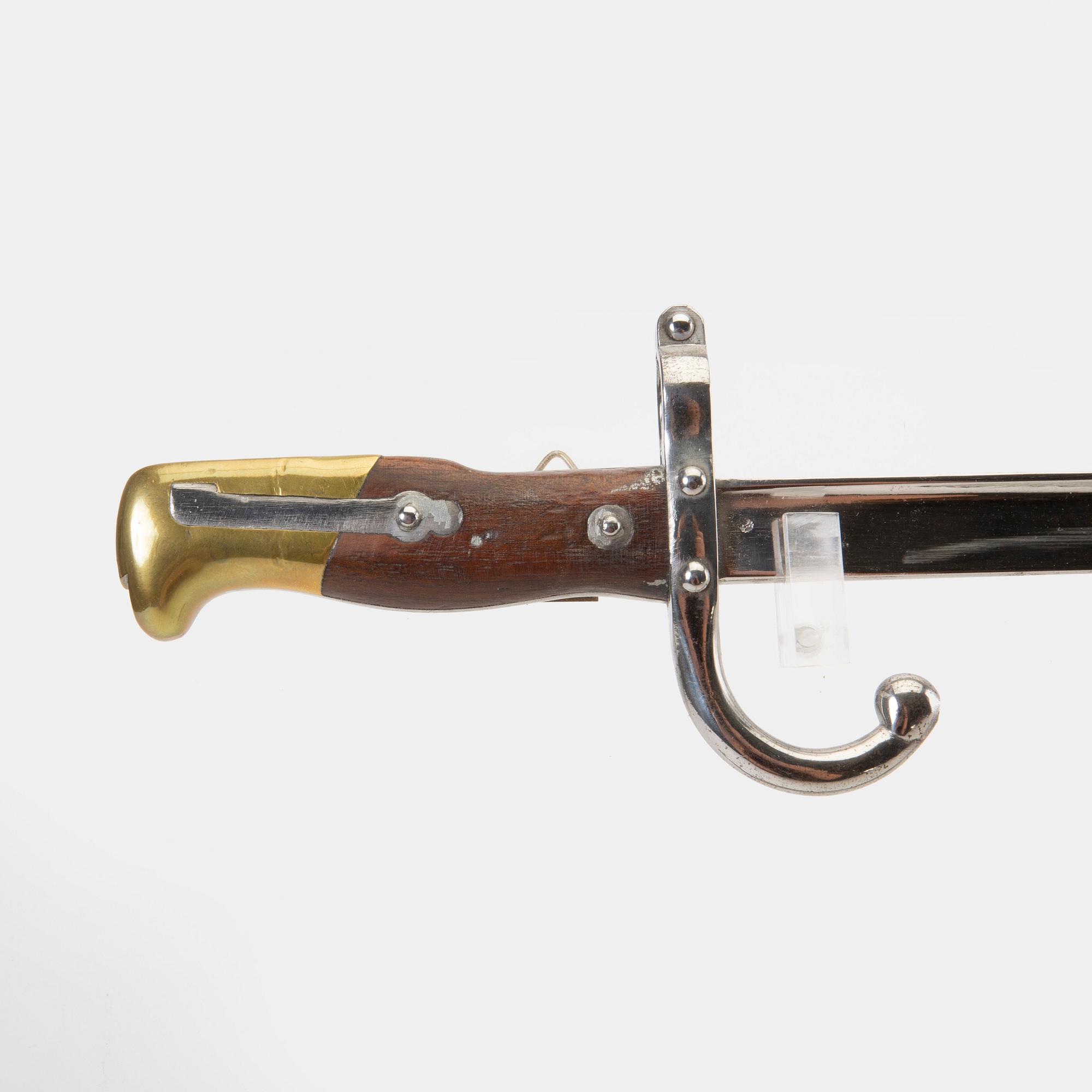 A set of six different bayonets.