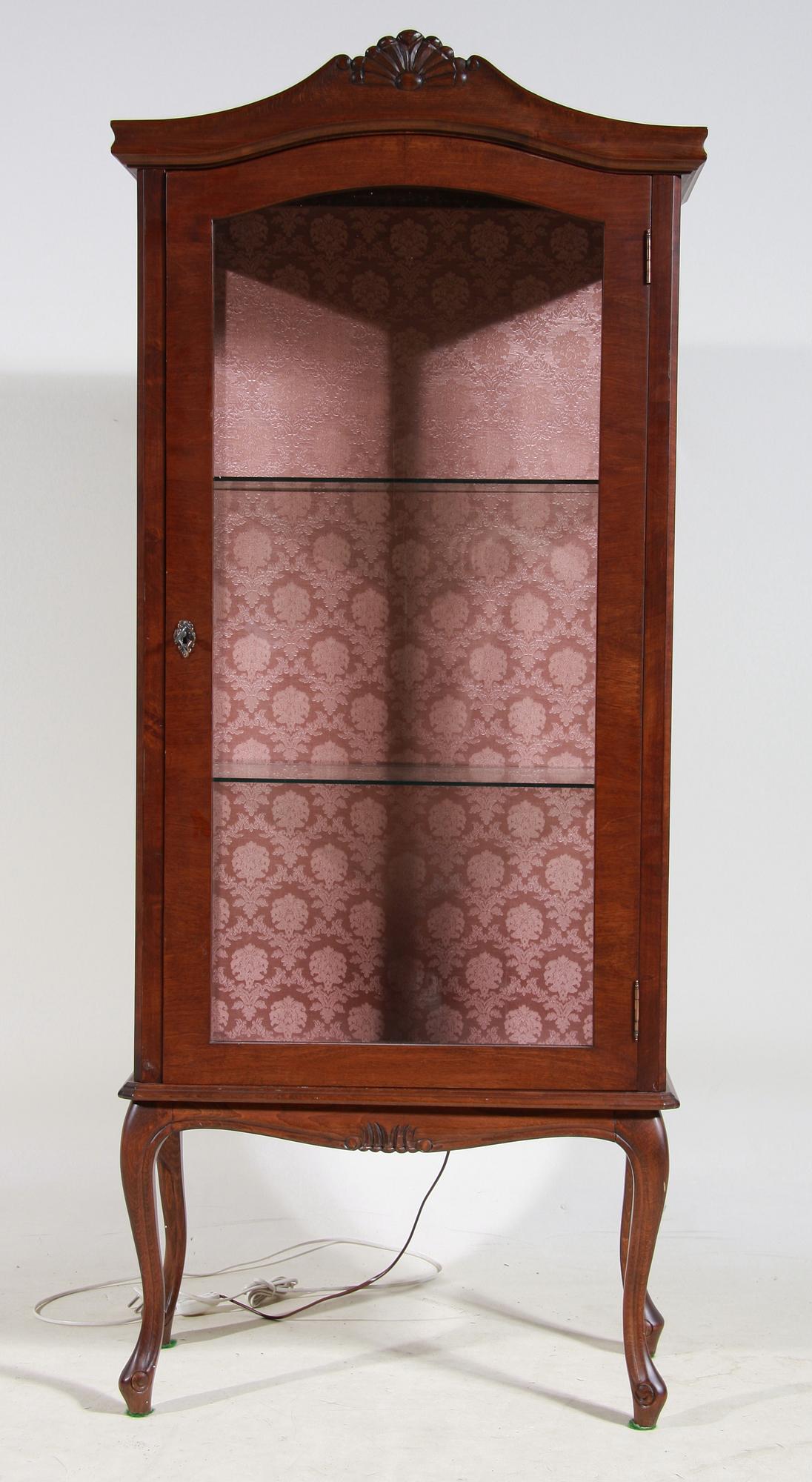 VITRINSKÅP, rokokostil, 1900-tal.