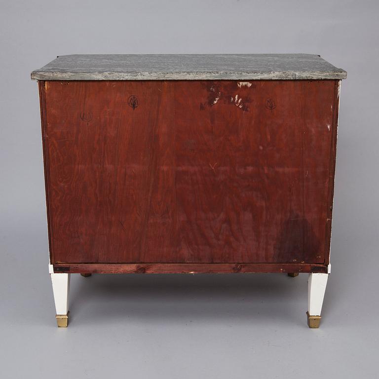 BYRÅ, gustaviansk stil, omkring 1900-talets mitt.