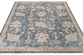 Matta, med sk. Mamlukdesign, ca 307 x 253 cm.