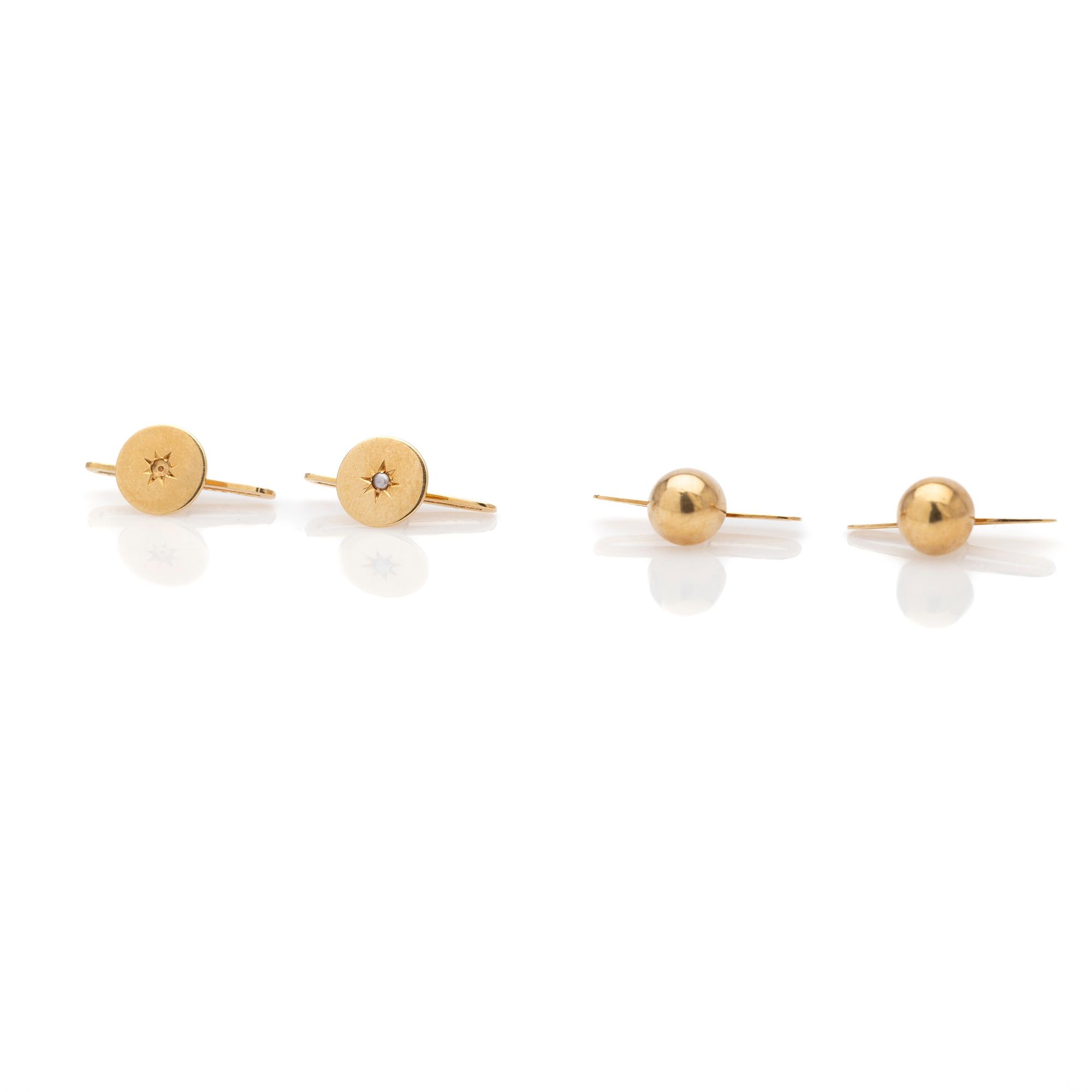 Cufflinks, two pairs, 18K gold.