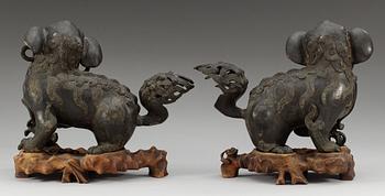 A pair of patinated bronze censers, 19th cent.
