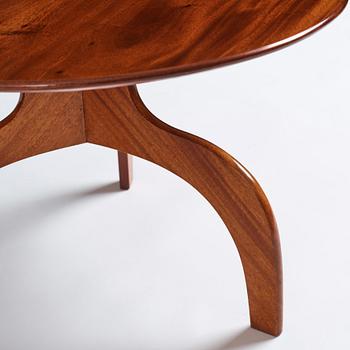 Josef Frank, a mahogany 'model 1196' coffee table, Svenskt Tenn, 1940-1950s.