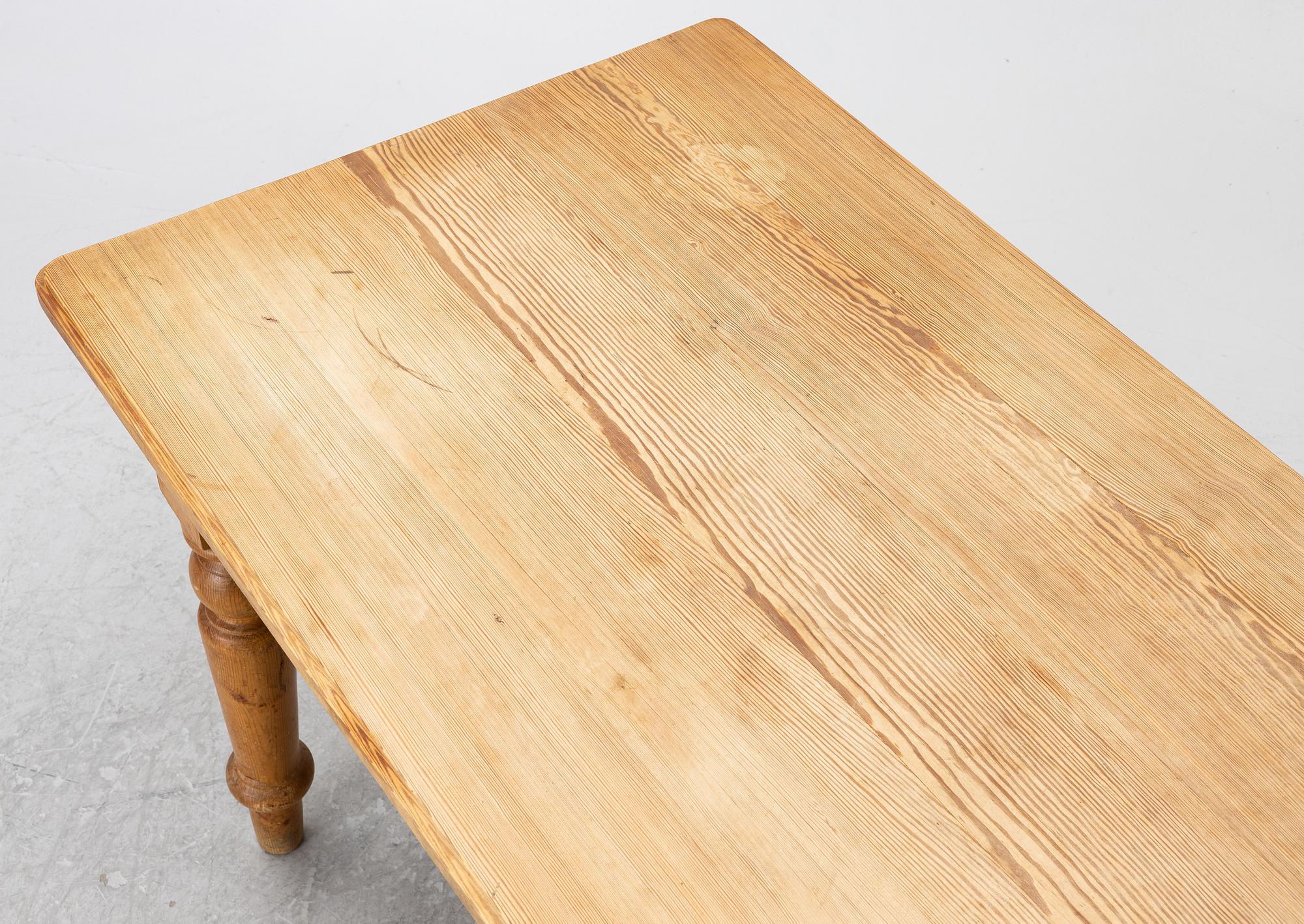 Dining table, late 19th century.