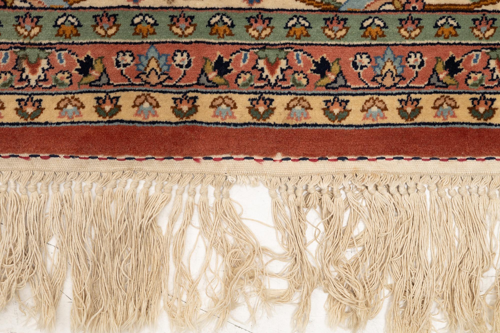 Matta, Kirman, ca 400 x 290 cm.