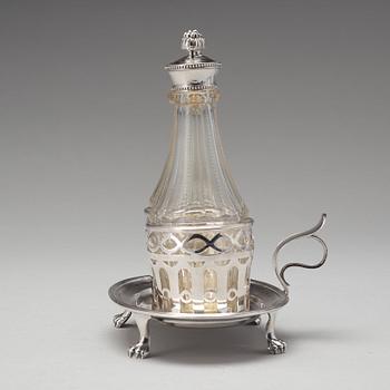 Mikael Nyberg, bordsurtout för två glasflaskor, silver, Stockholm 1805. Sengustaviansk.