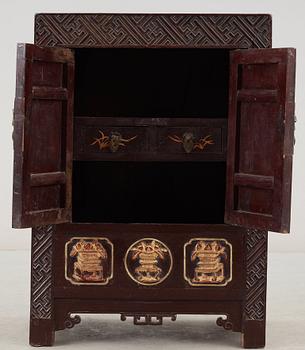 A late Qing dynasty cupboard, 19th Century.