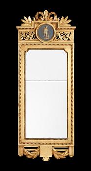 593. A Gustavian late 18th Century mirror.