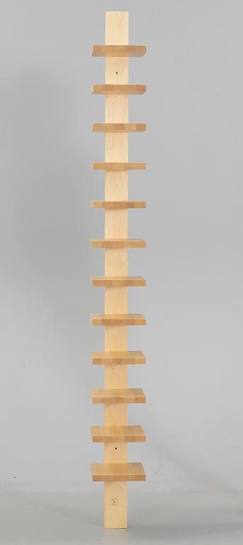 HYLLA, "Pilaster", John Kandell, Källemo, sent 1900-tal.