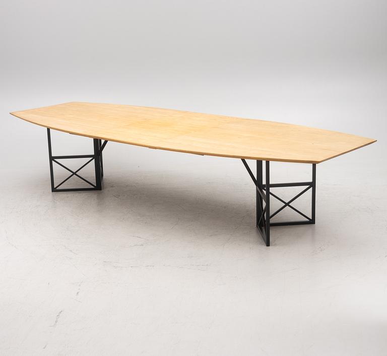 Jan Wickelgren, a dining table, late 20th Century.