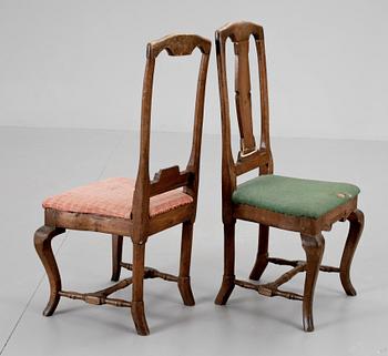 STOLAR, ett par, senbarock, 1700-tal.