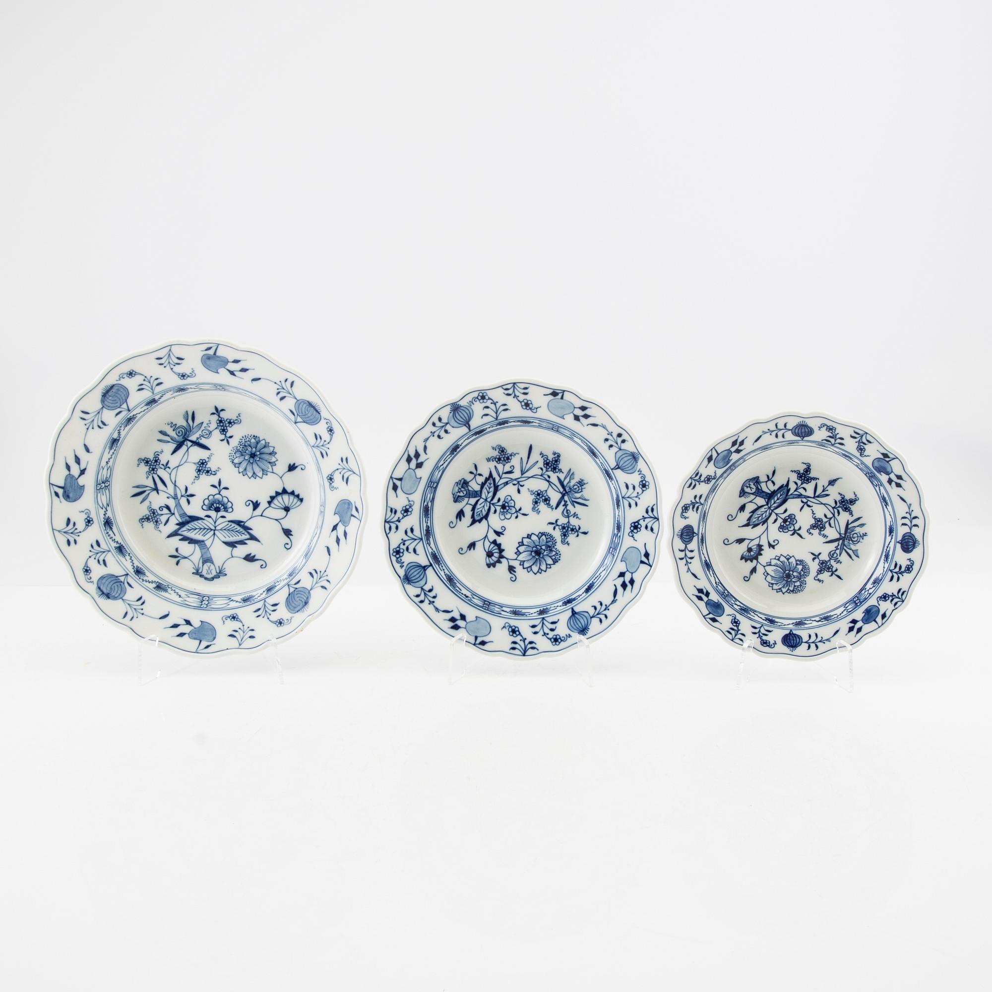 Servis 139 dlr porslin "Lökmönstret" Meissen Tyskland 1900-tal.