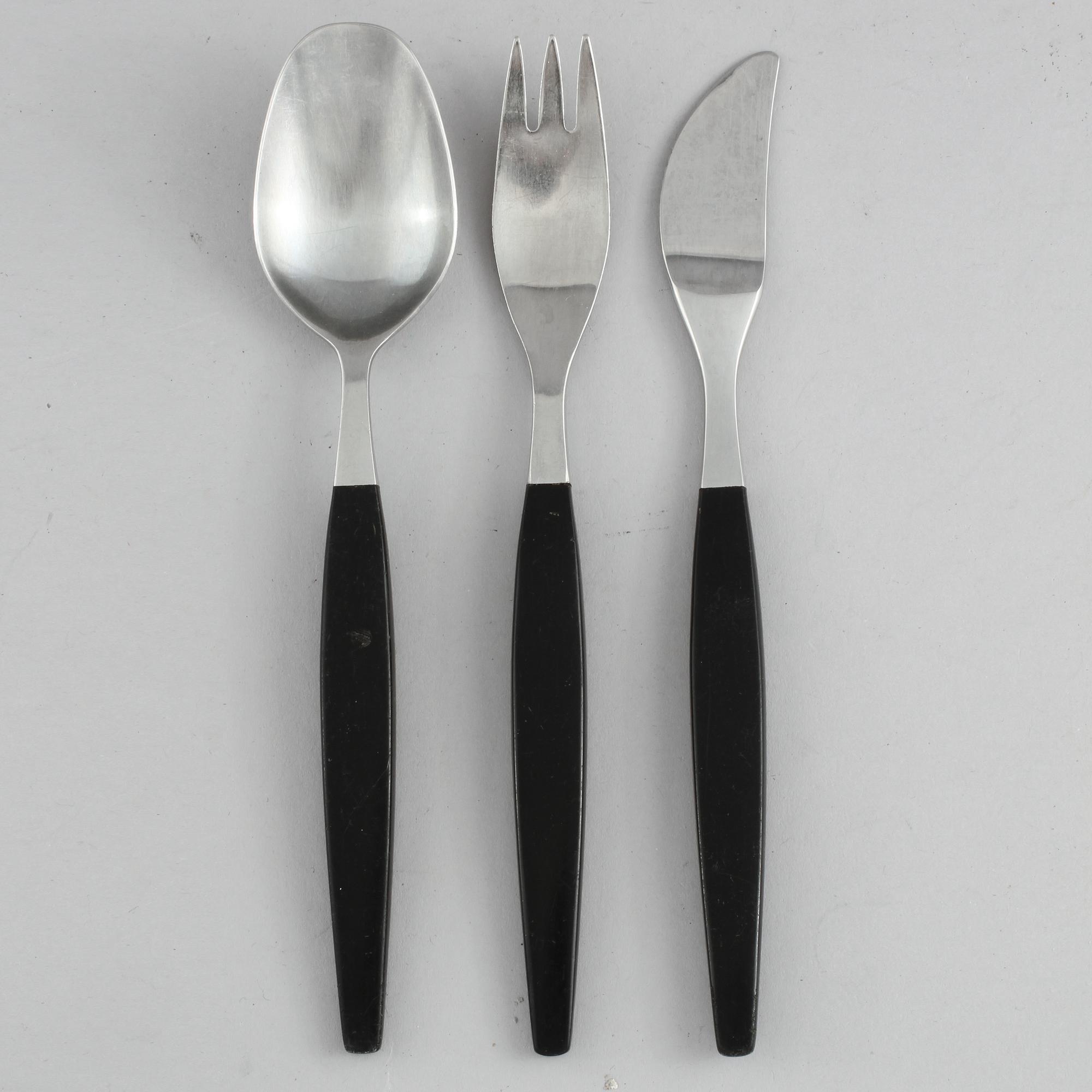 BESTICKSERVIS, 27 delar, rostfritt stål, "Focus de luxe", Folke Ahrström, Gense, 1900-talets andra hälft.