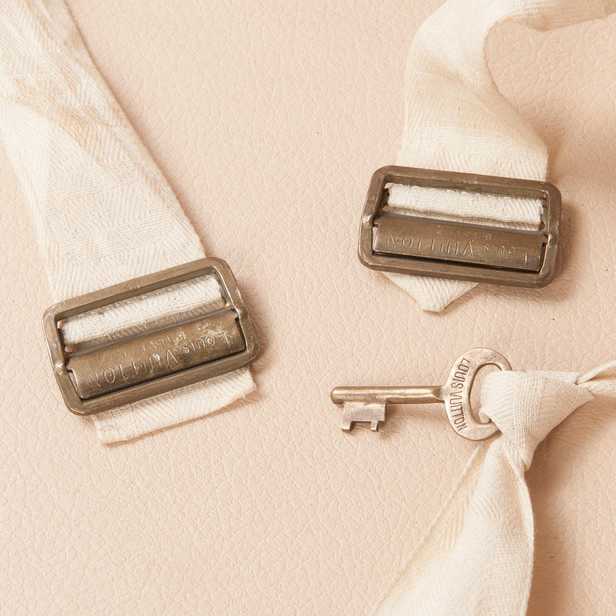 RESVÄSKA, Louis Vuitton, "Bisten 80".