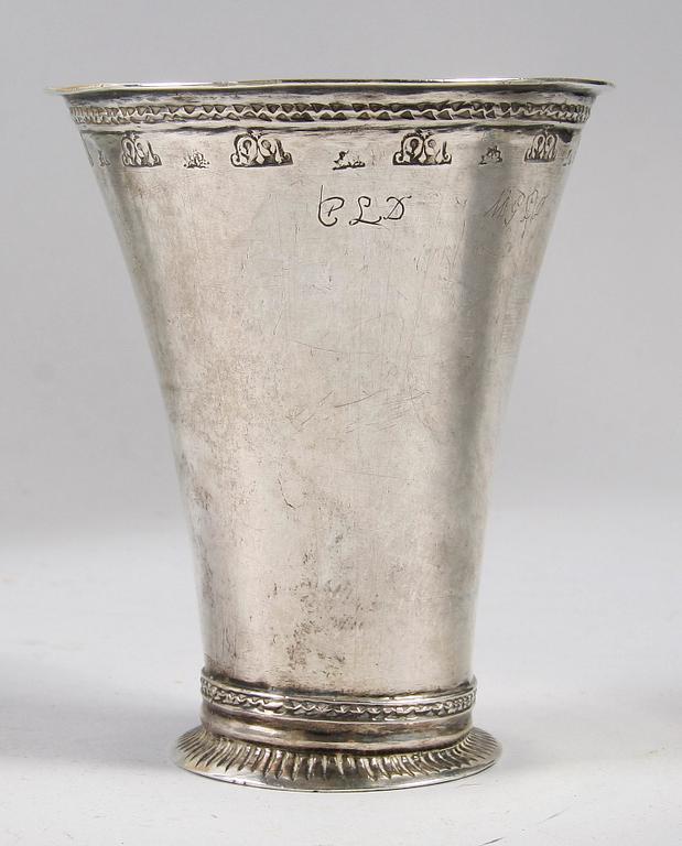 BÄGARE, silver, 1700-tal, Nils Orstedt, 1745-1769. Stockholm.