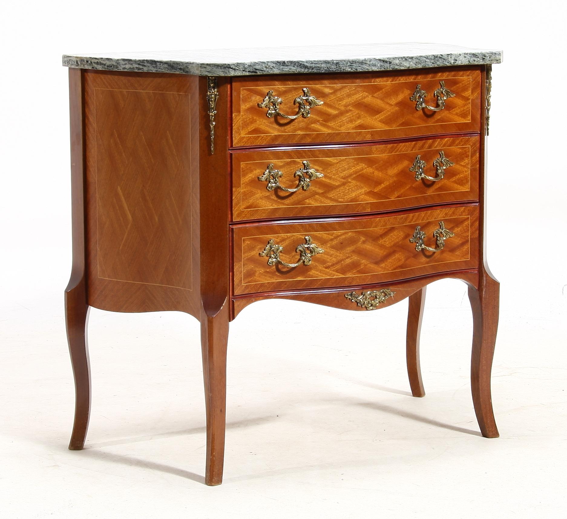 HALLBYRÅ, rokokostil, 1900-talets andra hälft.