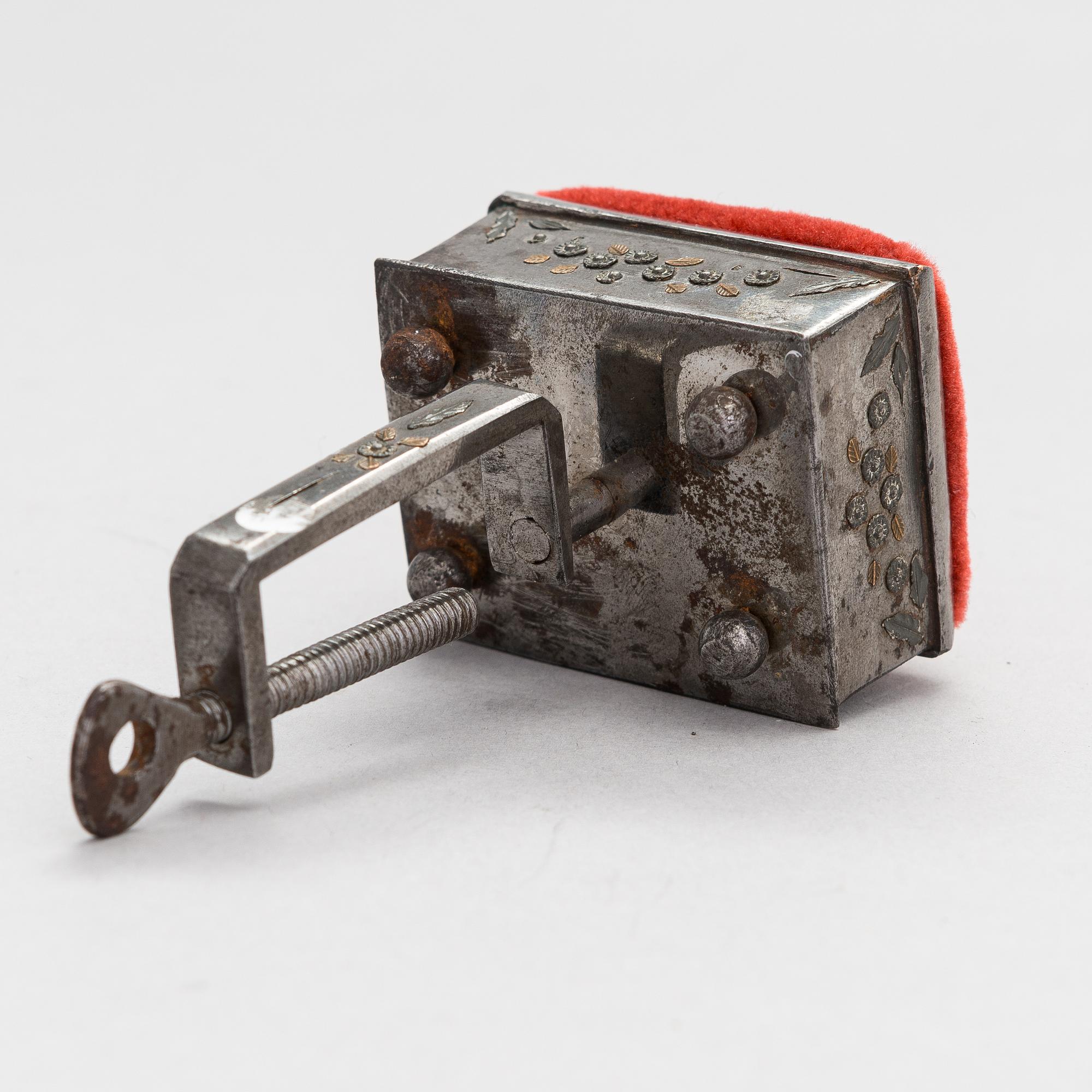 A Tula needle table clamp, Russia from around the turn of the century 1700/1800.
