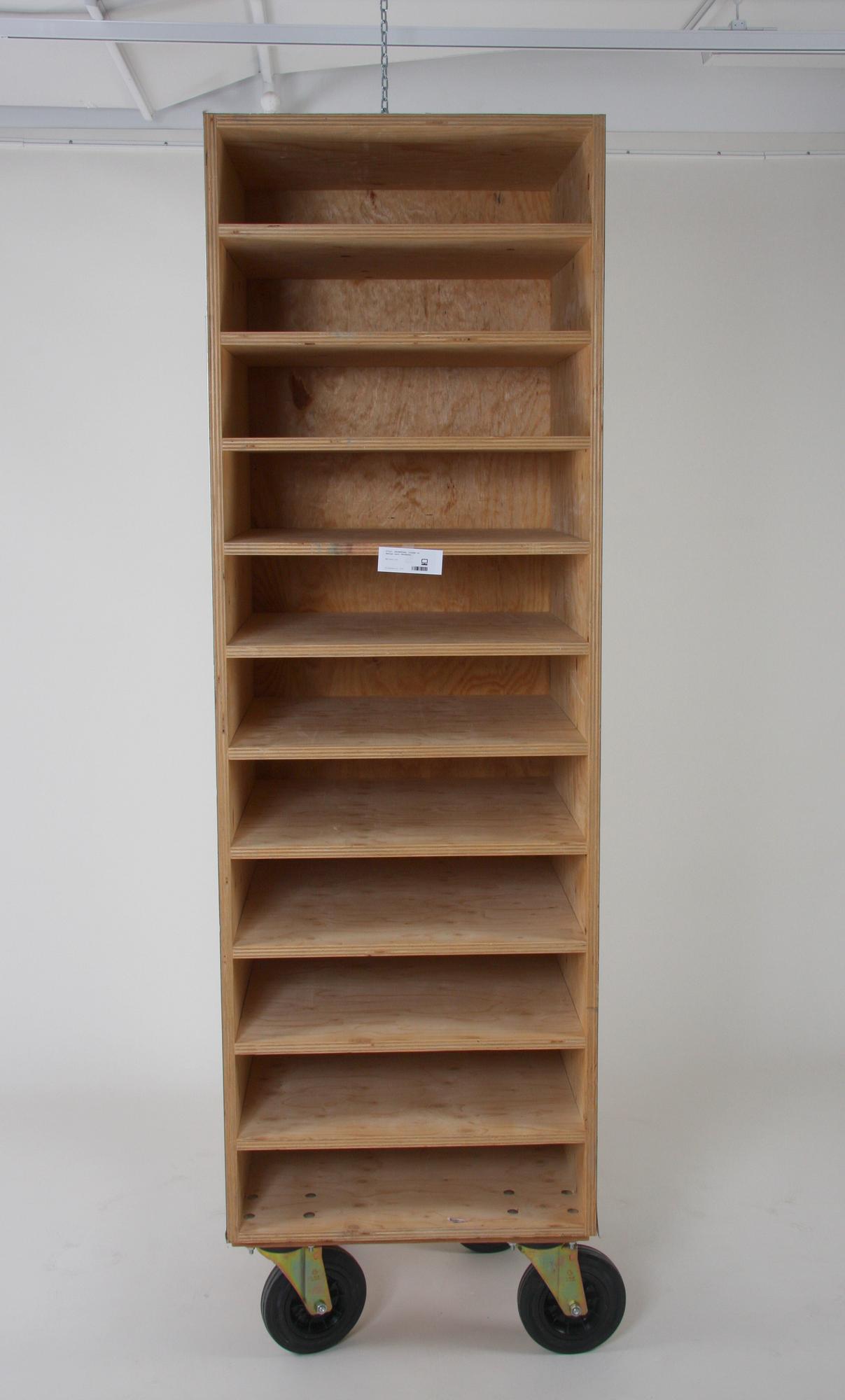 PACKHYLLA, ritade av design Lars Jacobson.