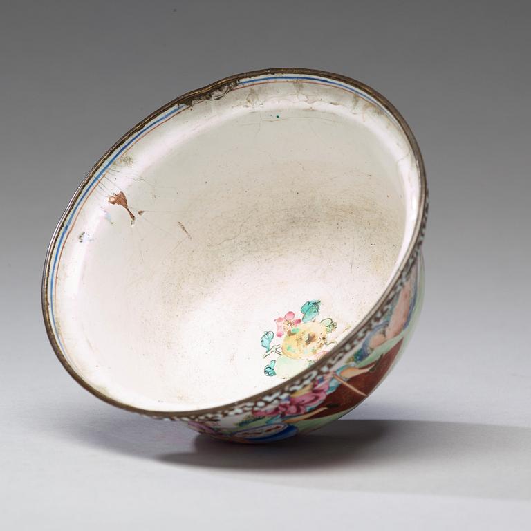 An enamelled 'European Subject' cup with cover, Qing dynasty, 18th Century.