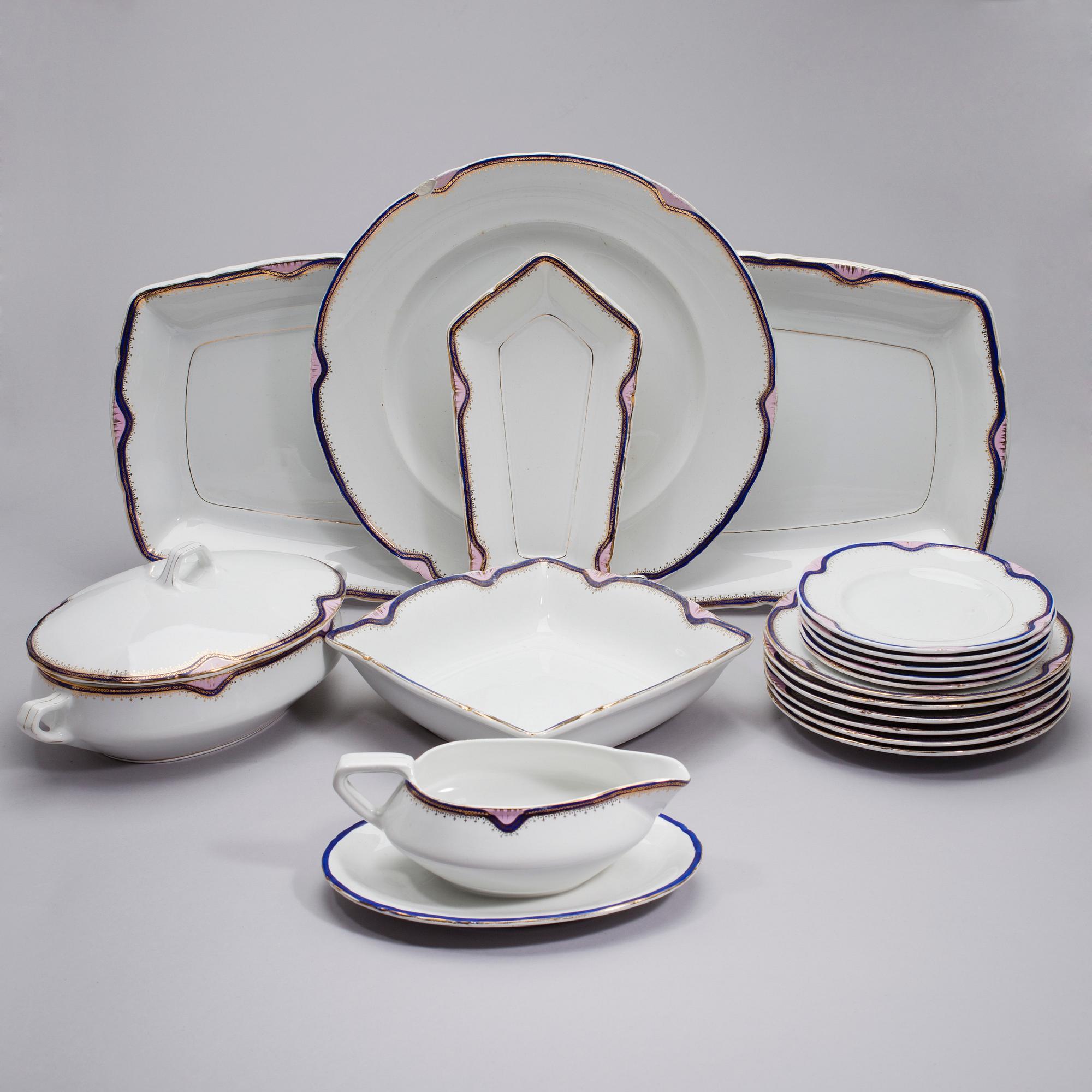 SERVIS, 35 delar, porslin, Kuznetsov, Ryssland 1800-talets slut.
