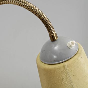 GOLVLAMPA, omkring 1900-talets mitt.