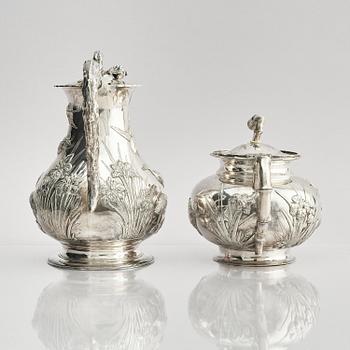 A fine Chinese Export silver tea and coffee service, Sing Fat, early 20th century.