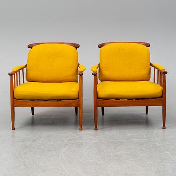KERSTIN HÖRLIN-HOLMQUIST, a pair of 'Skrindan' easy chairs, OPE-möbler.
