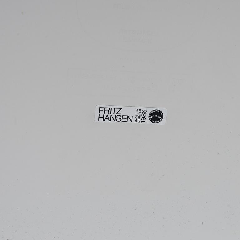 Bruno Mathsson & Piet Hein, soffbord, "Superellips", Fritz Hansen, Danmark, 1986.